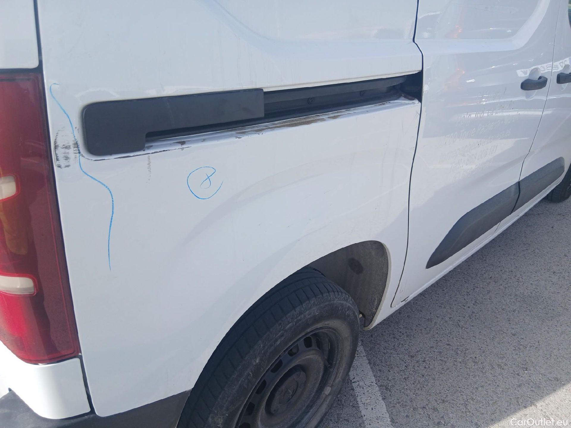  Opel  Combo OPEL  / 2018 / 3P / furgón derivado de turismo 1.5 TD 75kW (100CV) Express L H1 650kg (AC2) #21