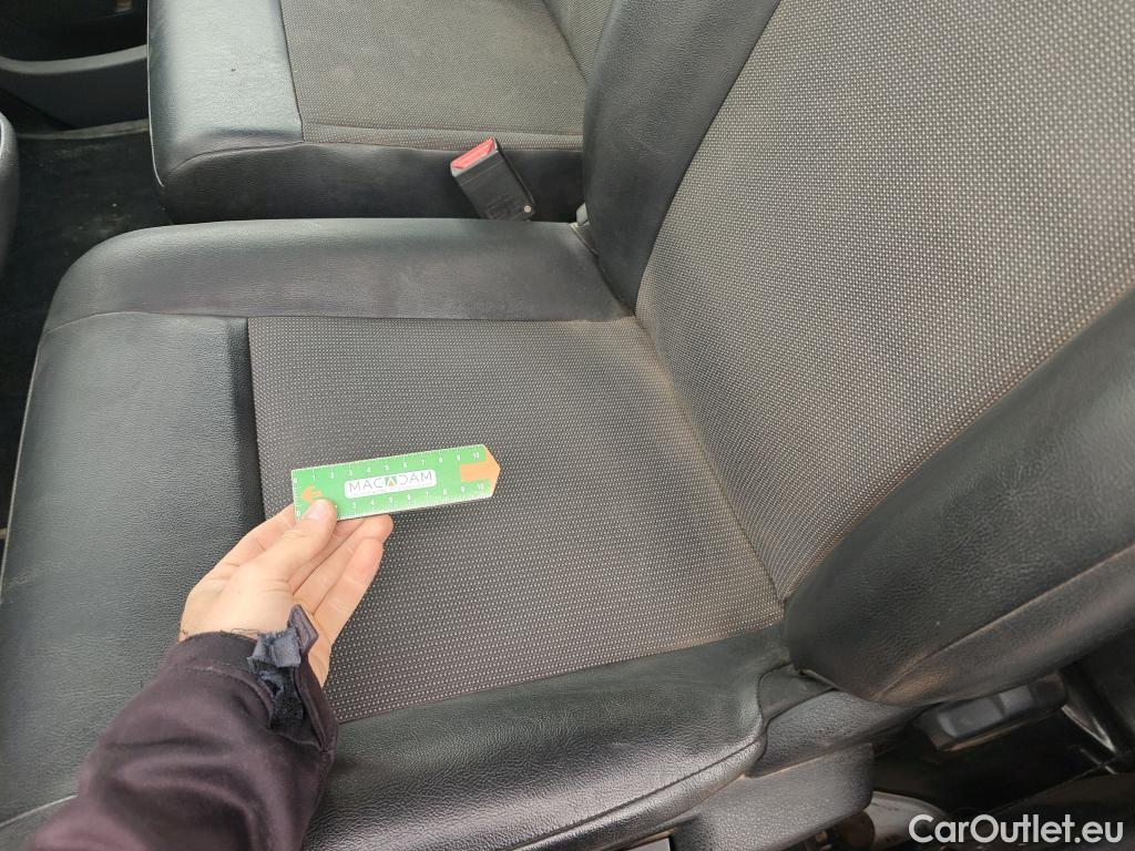  Peugeot  Expert PEUGEOT  / 2016 / 4P / furgón Furgón Premium 1.5 BlueHDi 100 Standard (AC) #46