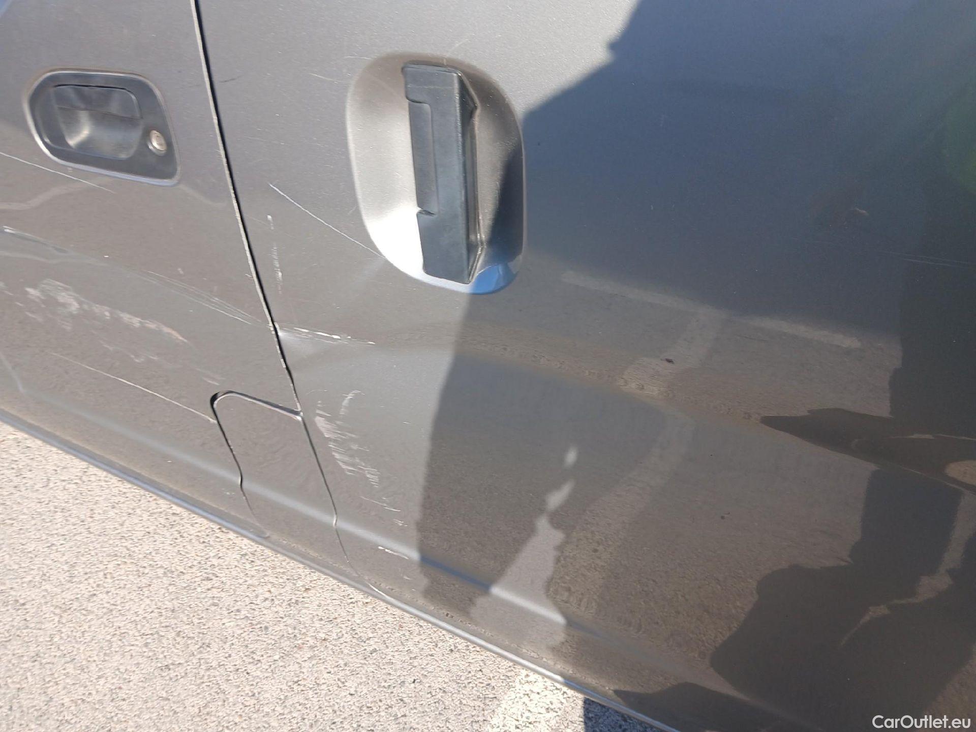  Nissan  NV200 NISSAN  / 2009 / 5P / combi Combi 5 1.5dCi 66kW (90CV) COMFORT Portó #24