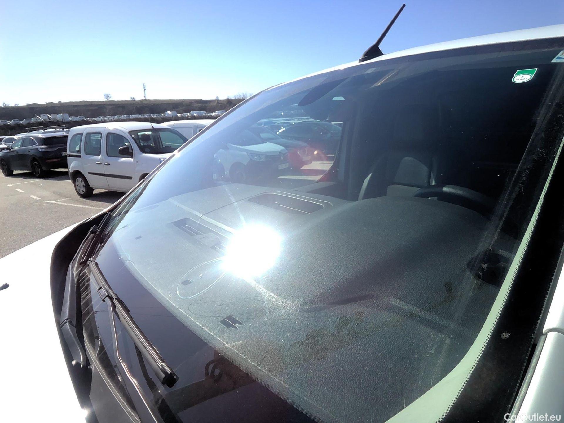  Peugeot  Expert PEUGEOT  / 2016 / 4P / furgón Furgón Premium 2.0 BlueHDi 120 Standard #7