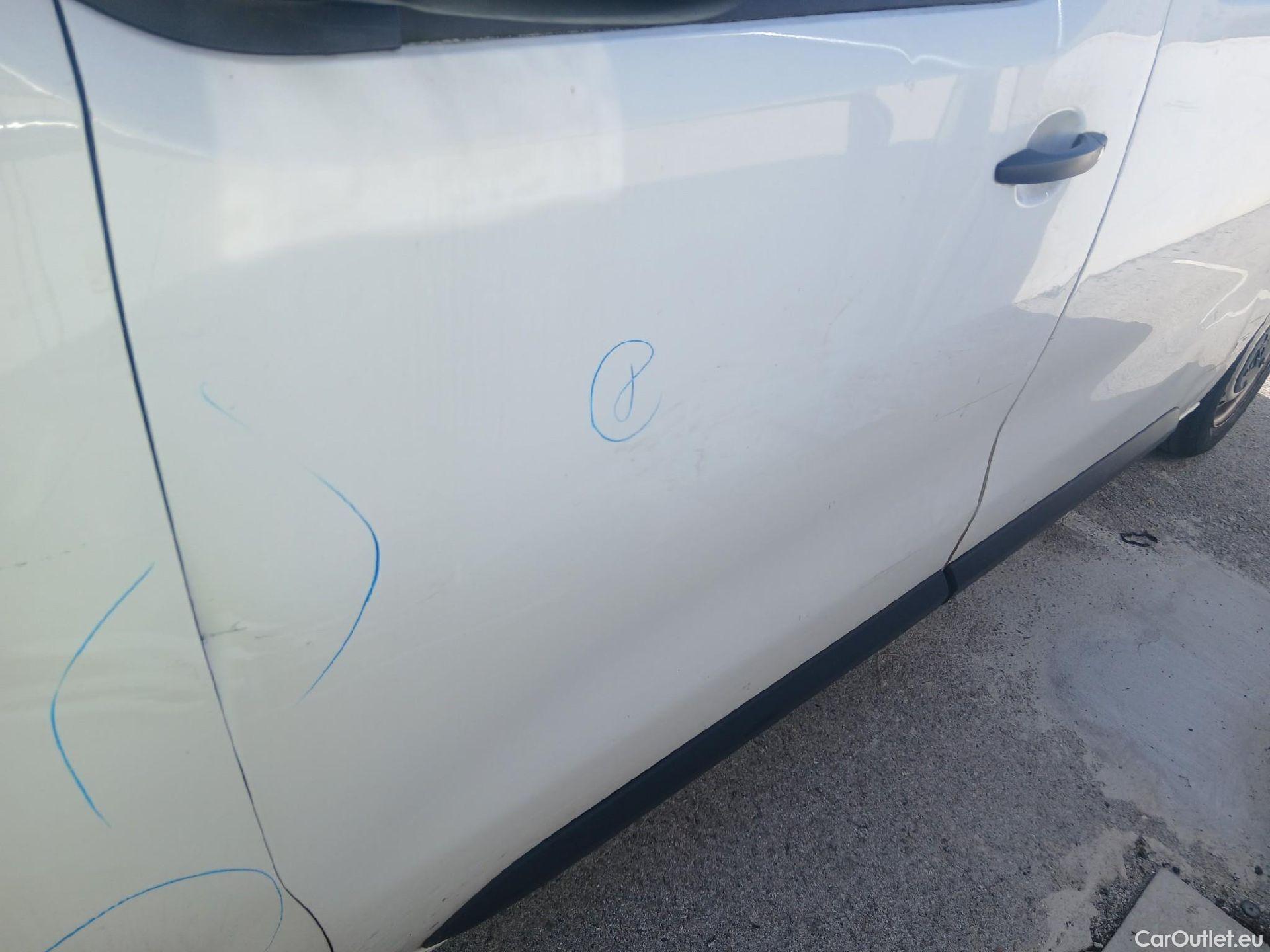  Opel  Vivaro OPEL  / 2019 / 4P / furgón 1.5 Diésel 74kW (100CV) M Std Express #22