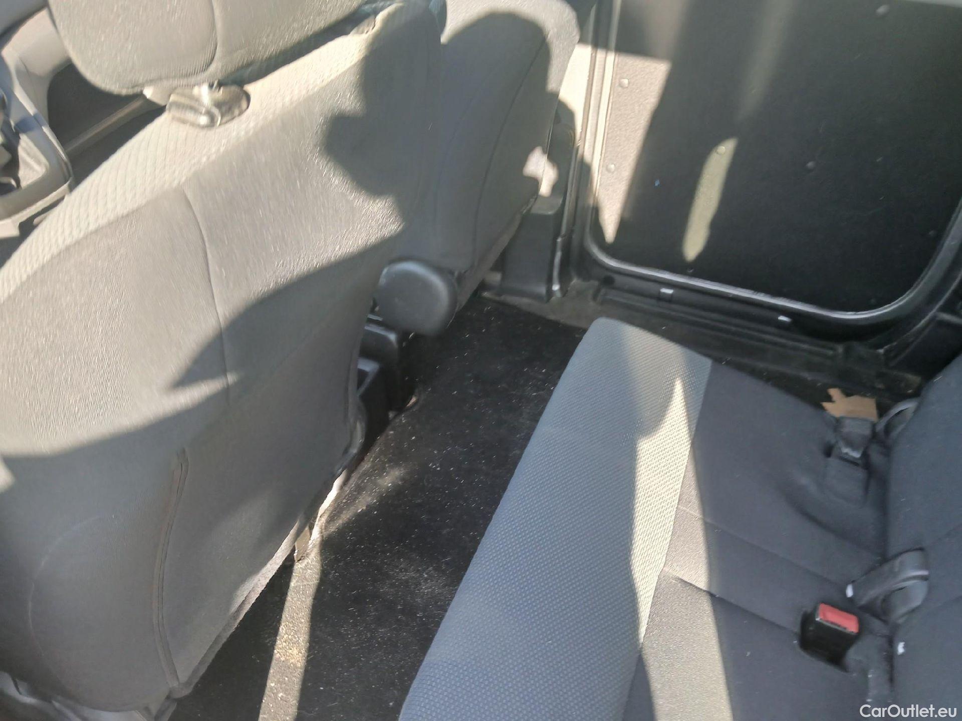  Nissan  NV200 NISSAN  / 2009 / 5P / combi Combi 5 1.5dCi 66kW (90CV) COMFORT Portó #8