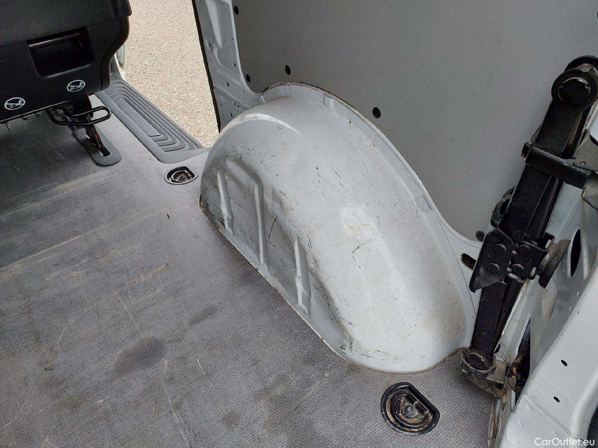  Mercedes  Vito MERCEDES-BENZ  / 2014 / 4P / furgón 110 CDI TD Mixto Compacta #2