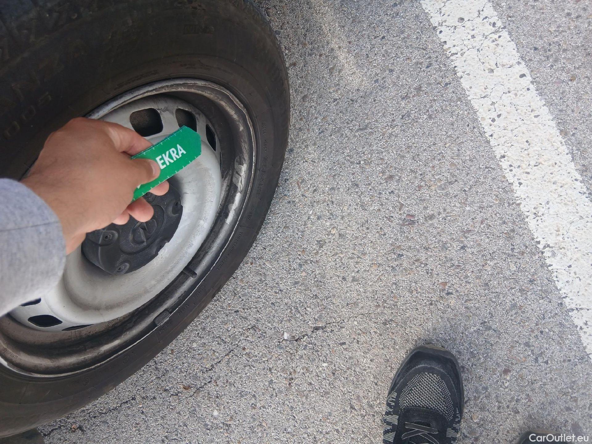  Opel  Combo OPEL  / 2018 / 3P / furgón derivado de turismo 1.5 TD 75kW (100CV) Express L H1 650kg (AC2) #27