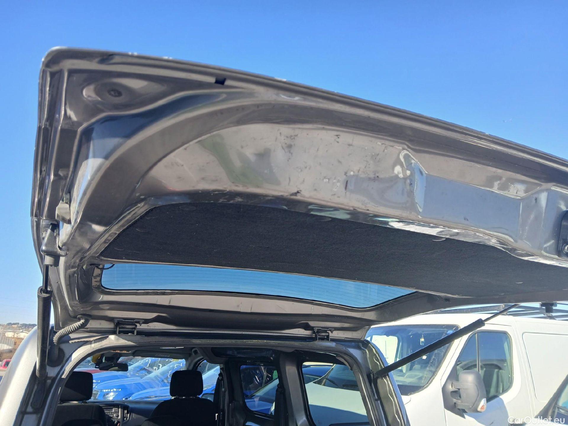  Nissan  NV200 NISSAN  / 2009 / 5P / combi Combi 5 1.5dCi 66kW (90CV) COMFORT Portó #12