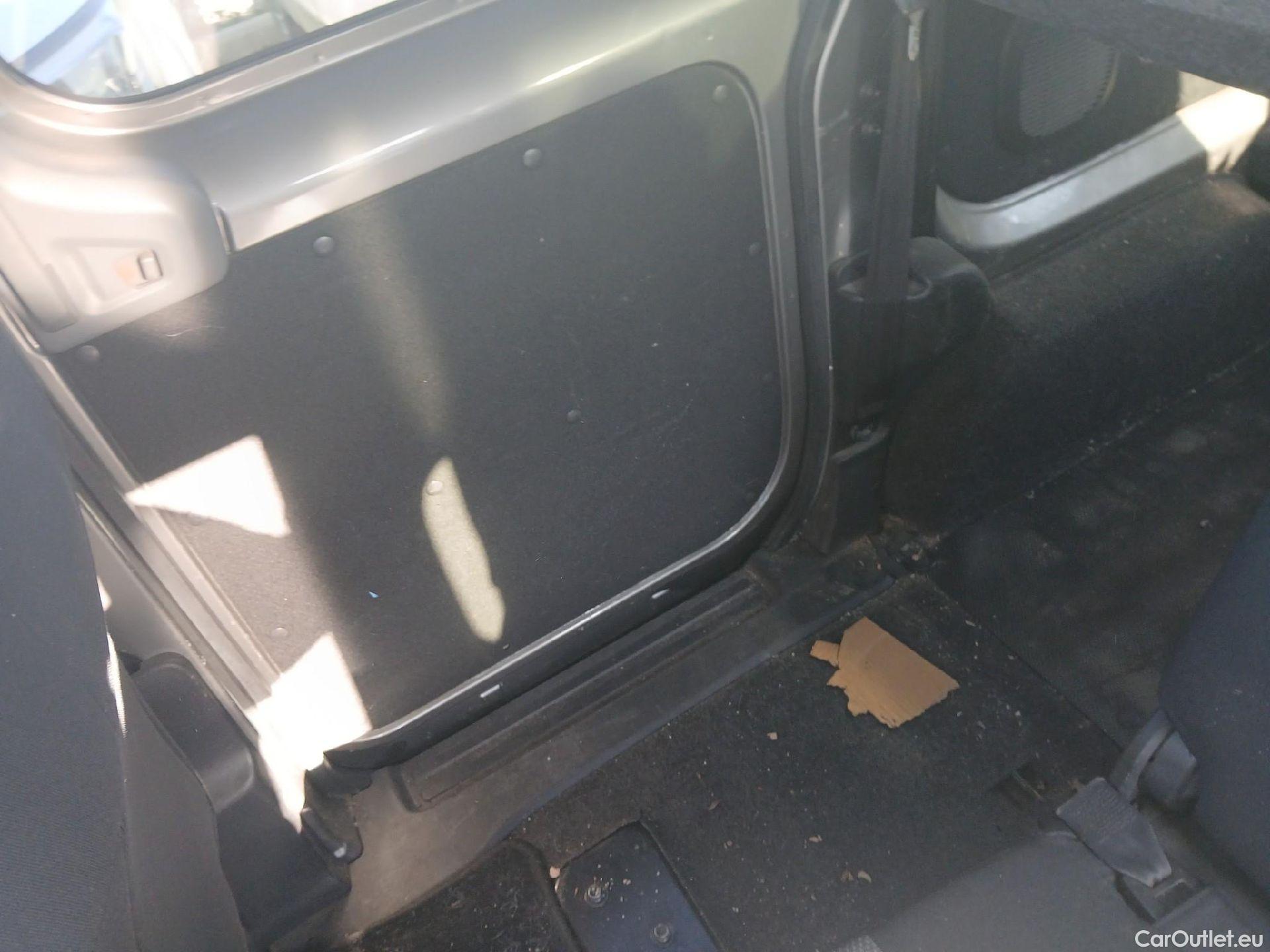  Nissan  NV200 NISSAN  / 2009 / 5P / combi Combi 5 1.5dCi 66kW (90CV) COMFORT Portó #5