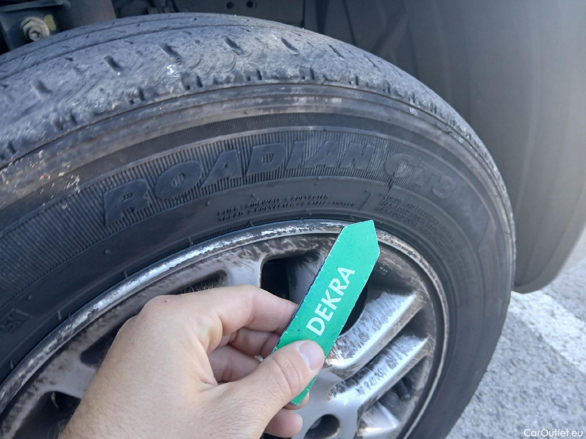  Nissan  NV200 NISSAN  / 2009 / 5P / combi Combi 5 1.5dCi 66kW (90CV) COMFORT Portó #14