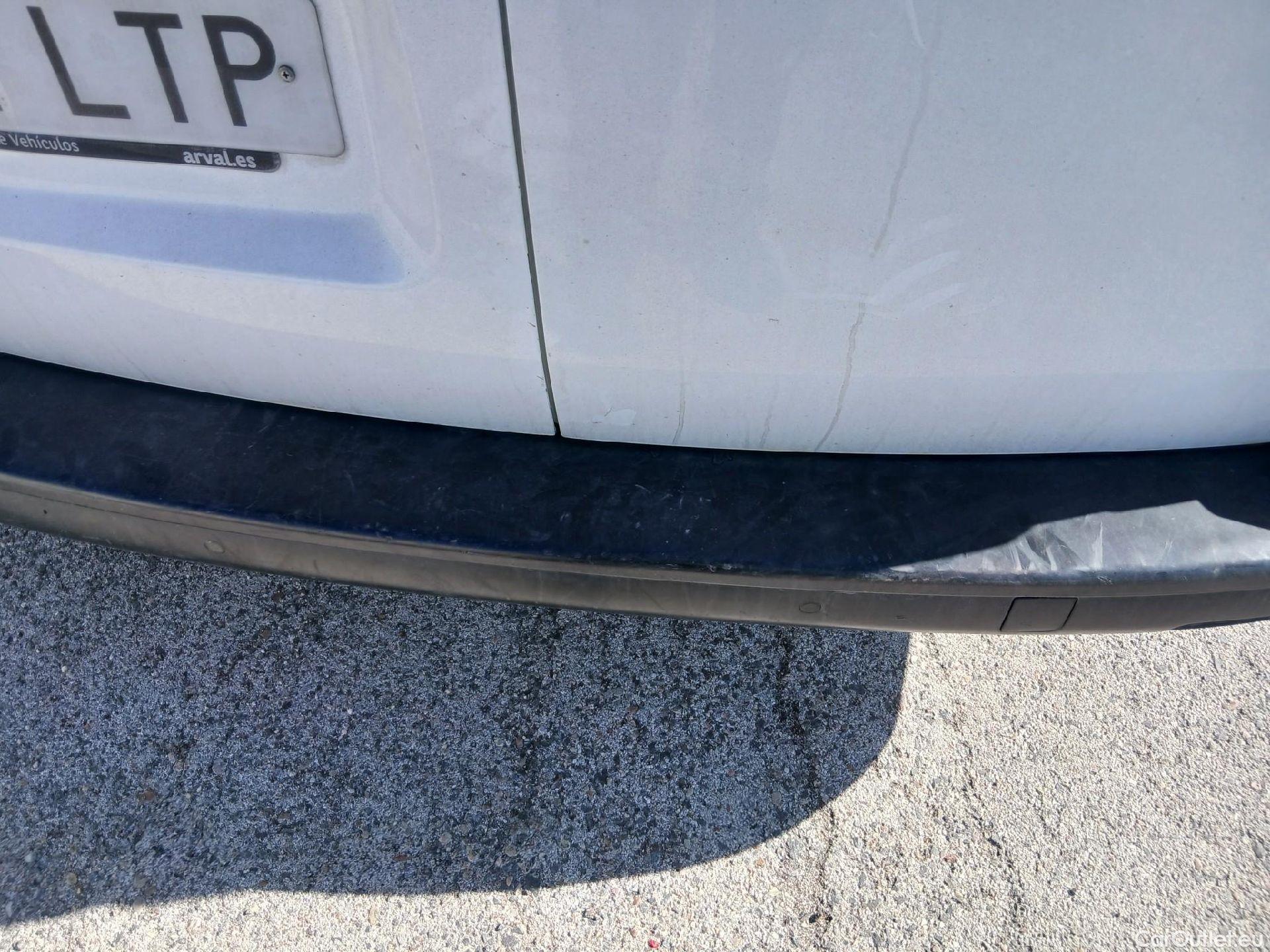  Peugeot  Expert PEUGEOT  / 2016 / 4P / furgón Furgón Premium 2.0 BlueHDi 120 Standard #18