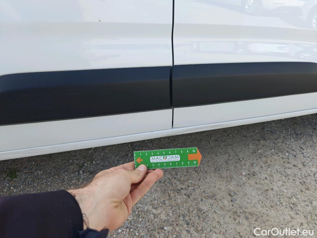  Opel  Combo OPEL  / 2018 / 3P / furgón derivado de turismo 1.5 TD 75kW (100CV) Express L H1 650kg (AC) #9