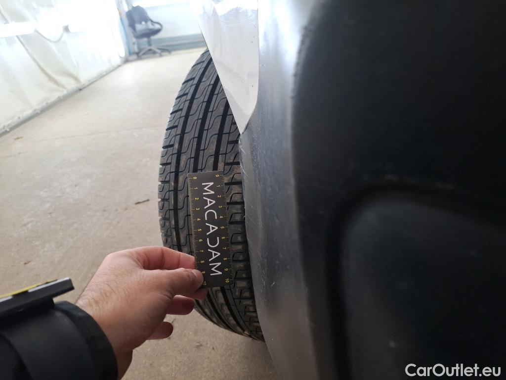  Citroen  Jumpy  Fourgon Club XL 2.0 BlueHDi 120CV BVM6 E6dT #16