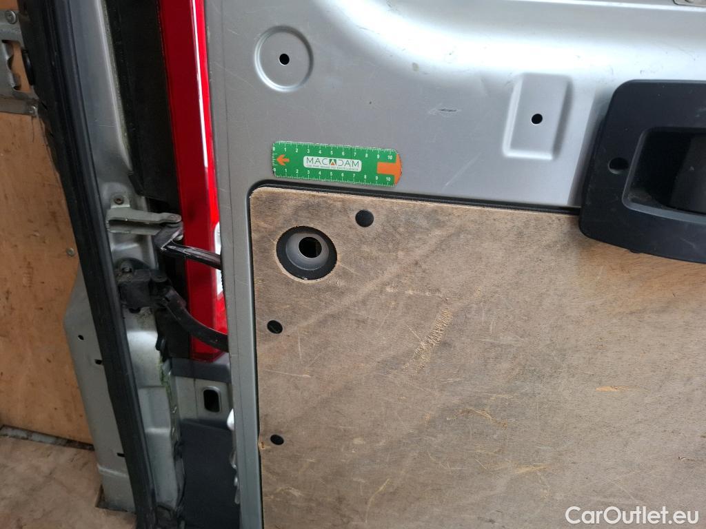  Citroen  Jumper CITROEN  VU 4p Fourgon 30 L2H2 BlueHDi 130 BVM6 Business #76