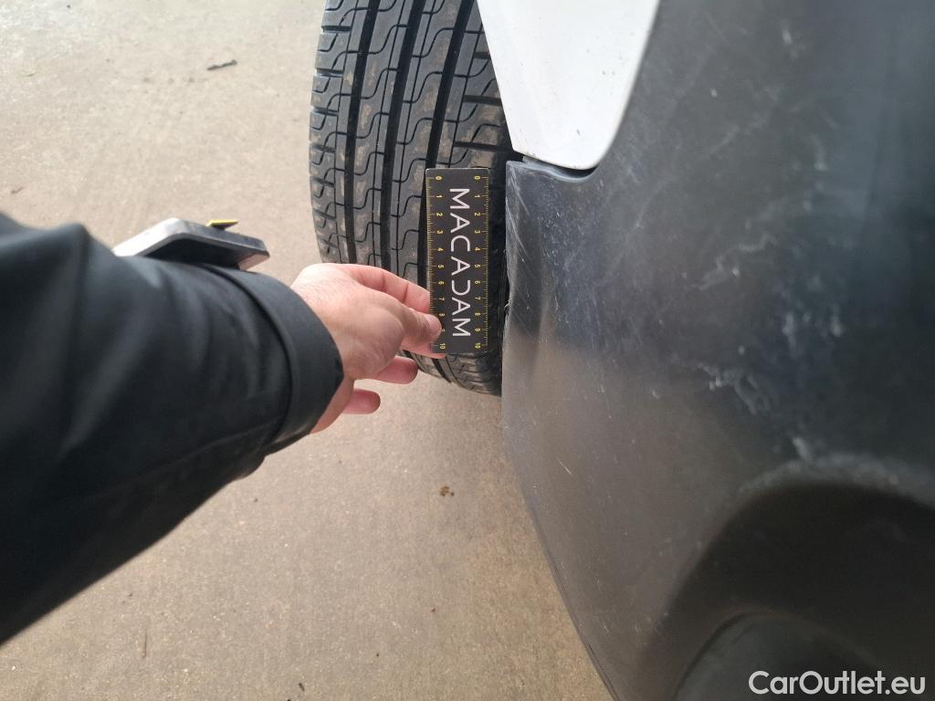  Citroen  Jumpy  Fourgon Club XL 2.0 BlueHDi 120CV BVM6 E6dT #19