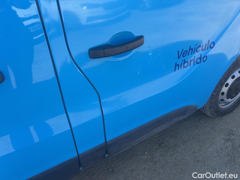  Renault  Trafic RENAULT  / 2021 / 4P / furgón Furgón L2H1 Blue dCi 96 Kw (130 CV) CUA #19