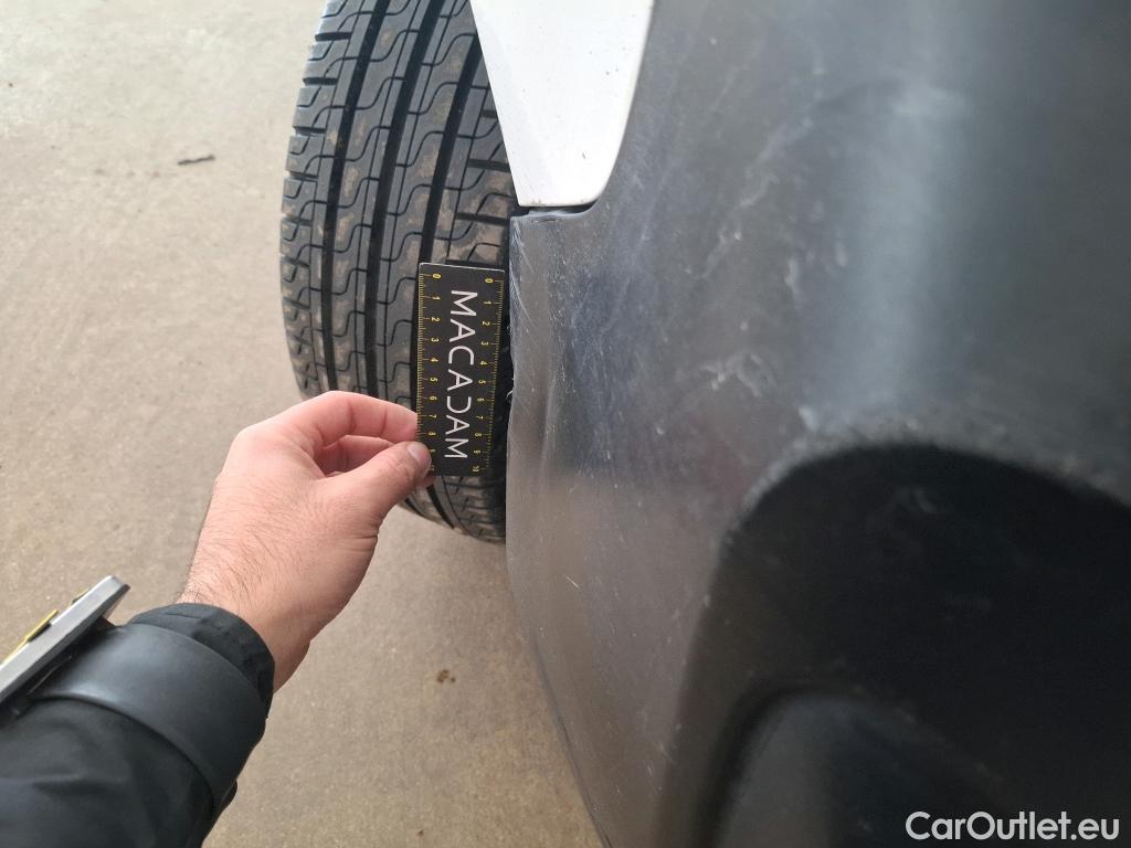  Citroen  Jumpy  Fourgon Club XL 2.0 BlueHDi 120CV BVM6 E6dT #17