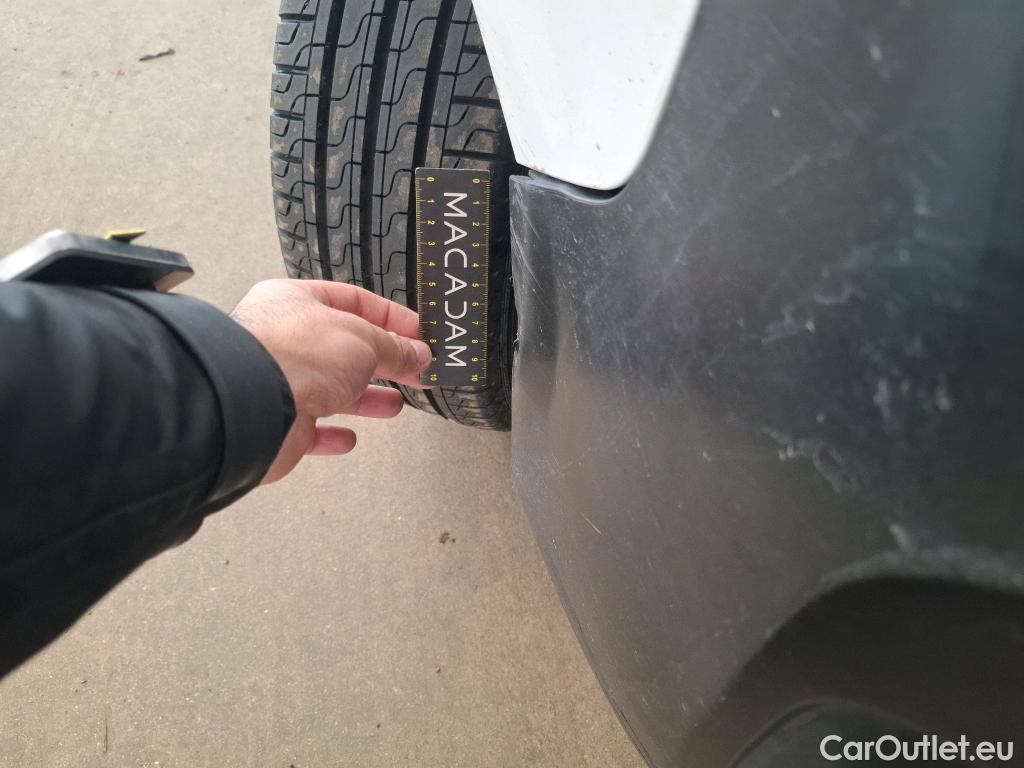  Citroen  Jumpy  Fourgon Club XL 2.0 BlueHDi 120CV BVM6 E6dT #18