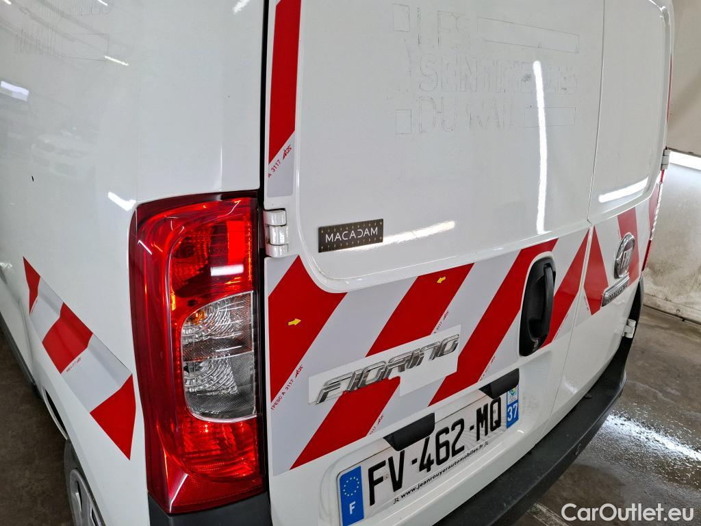  Fiat  Fiorino FIAT  / 2016 / 4P / Fourgonnette 1.3 Multijet 95 Pro Lounge #8