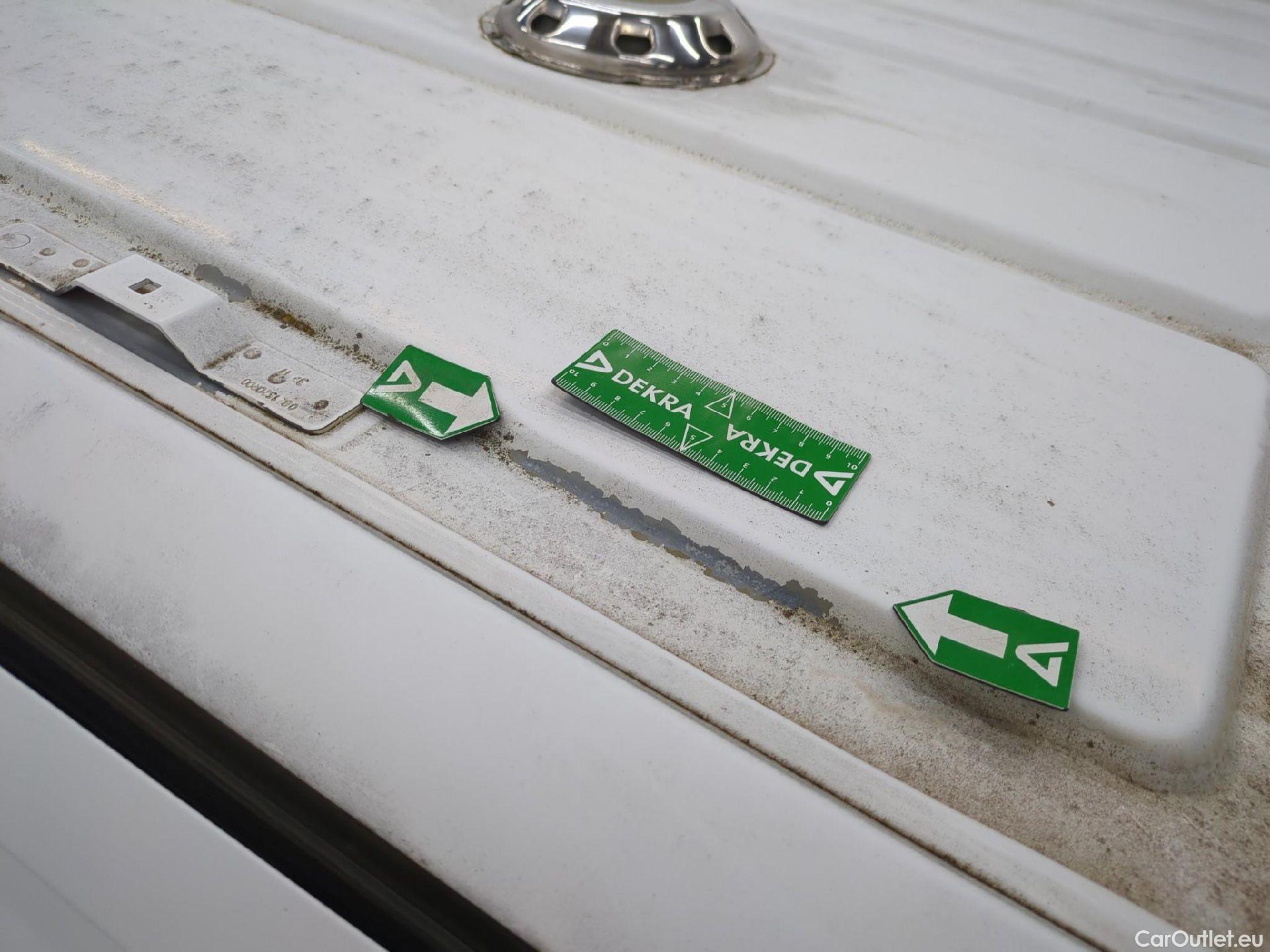  Peugeot  Expert PEUGEOT  VU 4p Fourgon 2.0 BlueHDi 120 S&S Standard Premium P. #31