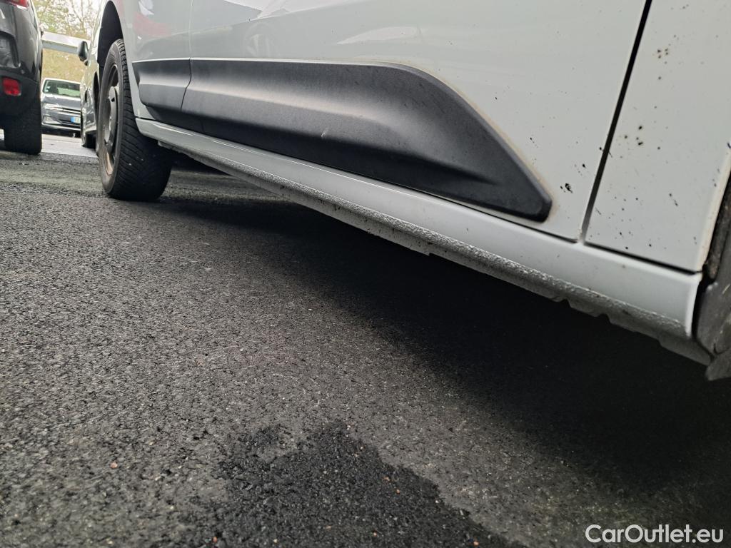  Renault  Kangoo RENAULT  / 2021 / 4P / Fourgonnette Gd Confort Blue dCi 95 BVA - 22 #9