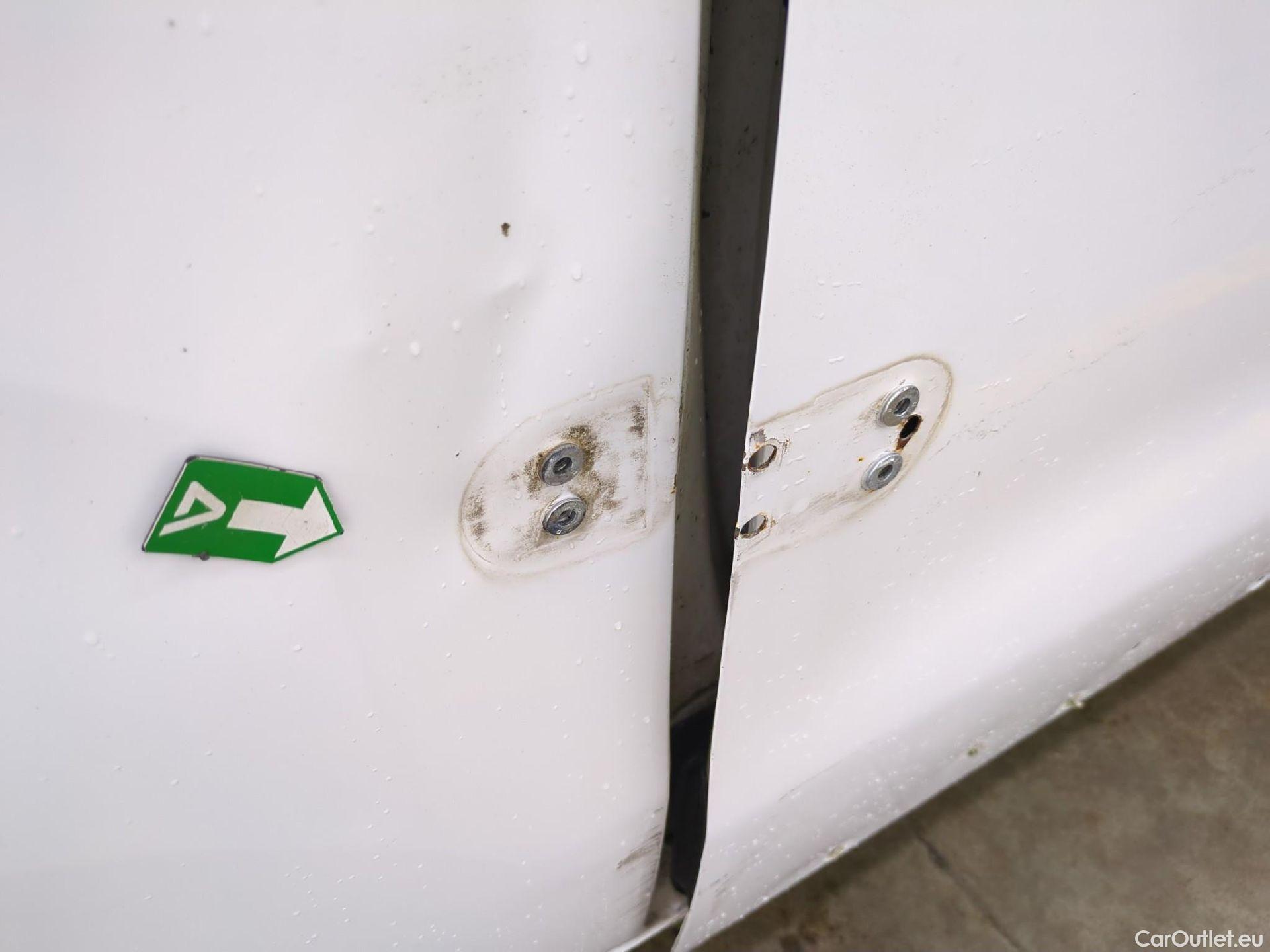  Peugeot  Expert PEUGEOT  VU 4p Fourgon 2.0 BlueHDi 120 S&S Standard Premium P. #11