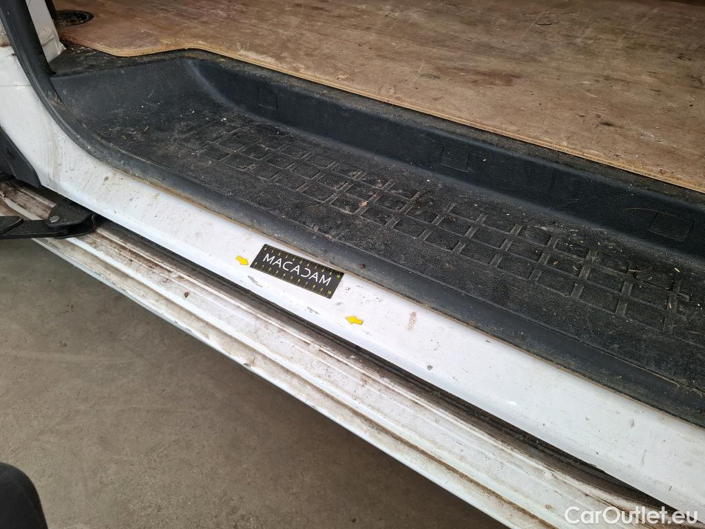  Peugeot  Expert  Fourgon Premium Pack Standard 1.6 HDi 115CV BVM6 E6 #48