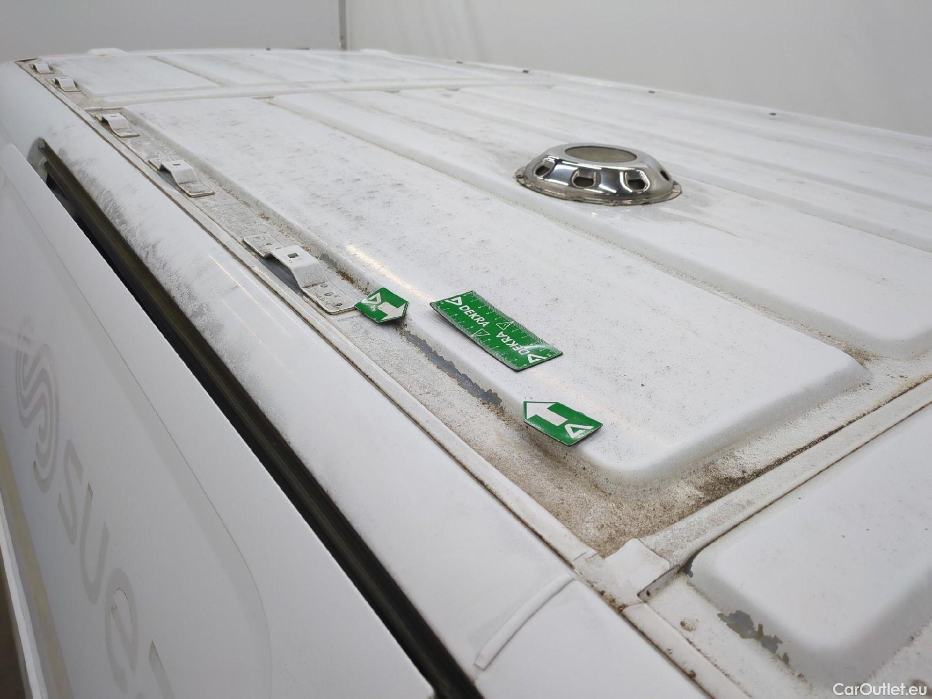  Peugeot  Expert PEUGEOT  VU 4p Fourgon 2.0 BlueHDi 120 S&S Standard Premium P. #30