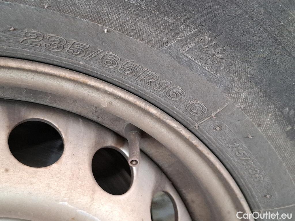  Ford  Transit FORD  / 2019 / 4P / Fourgon tôlé 2.0 ECOB 130PS 350 L3H2 FWD AMBIENTE #17