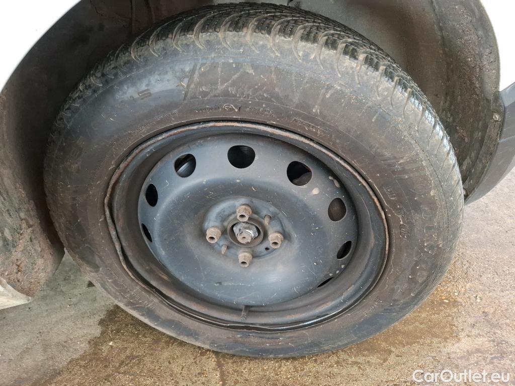  Fiat  Fiorino FIAT  / 2016 / 4P / Fourgonnette 1.3 Multijet 95 Pro Lounge #14