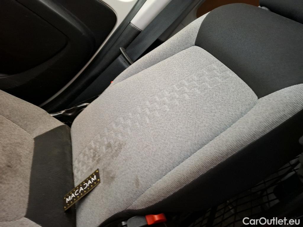  Fiat  Fiorino FIAT  / 2016 / 4P / Fourgonnette 1.3 Multijet 95 Pro Lounge #26