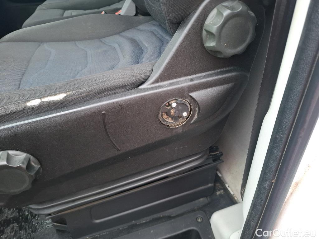  Iveco  Daily IVECO  / 2019 / 4P / Fourgon tôlé 3.0 35C18H V12 H2 3520L TOR #7