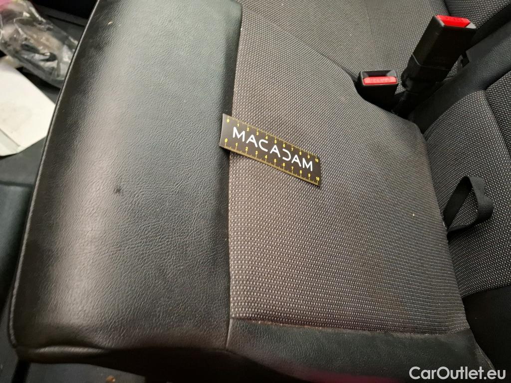  Citroen  Jumpy CITROEN  VU 4p Fourgon Taille M BlueHDi 120 S&S BVM6 Business #34