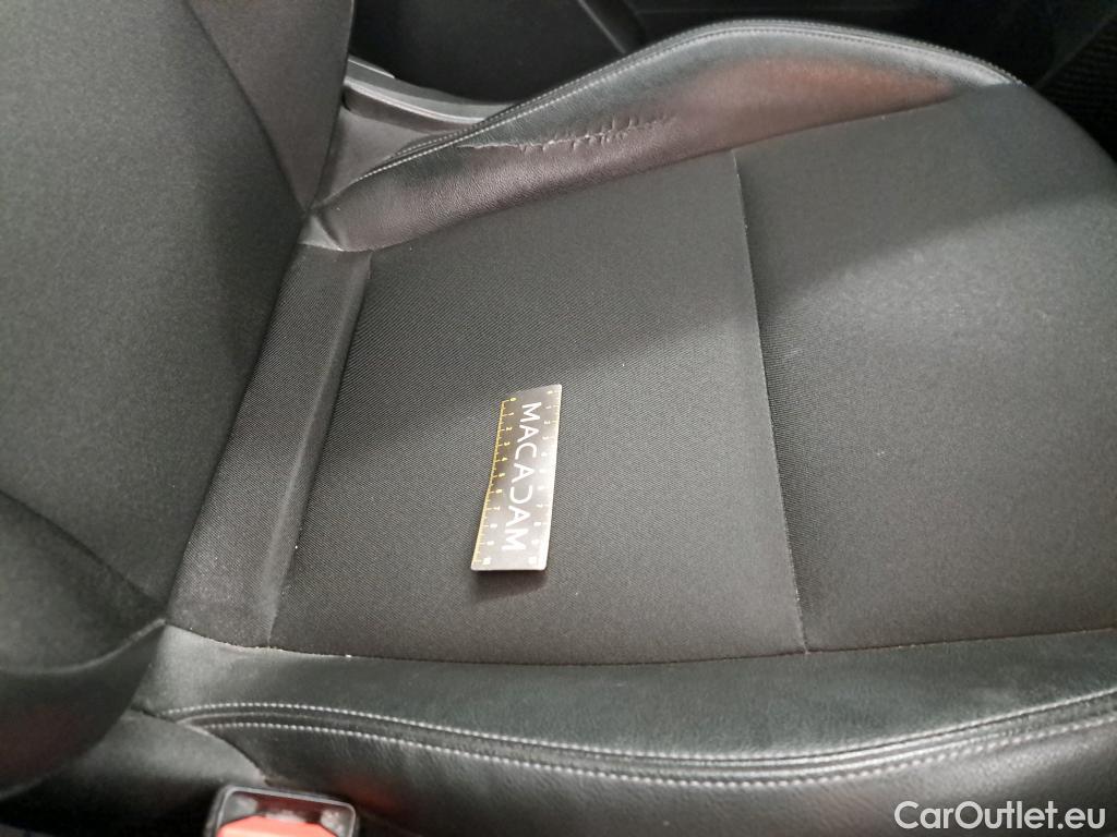  Renault  Kangoo RENAULT  / 2021 / 4P / Fourgonnette Gd Confort Blue dCi 95 BVA - 22 #6