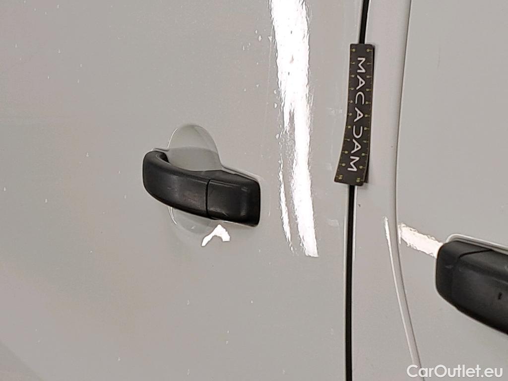  Fiat  Talento FIAT   2016  4P  Fourgon tôlé FT 13 LH1  16 Mtjet 95 Pack Pro Nav #29