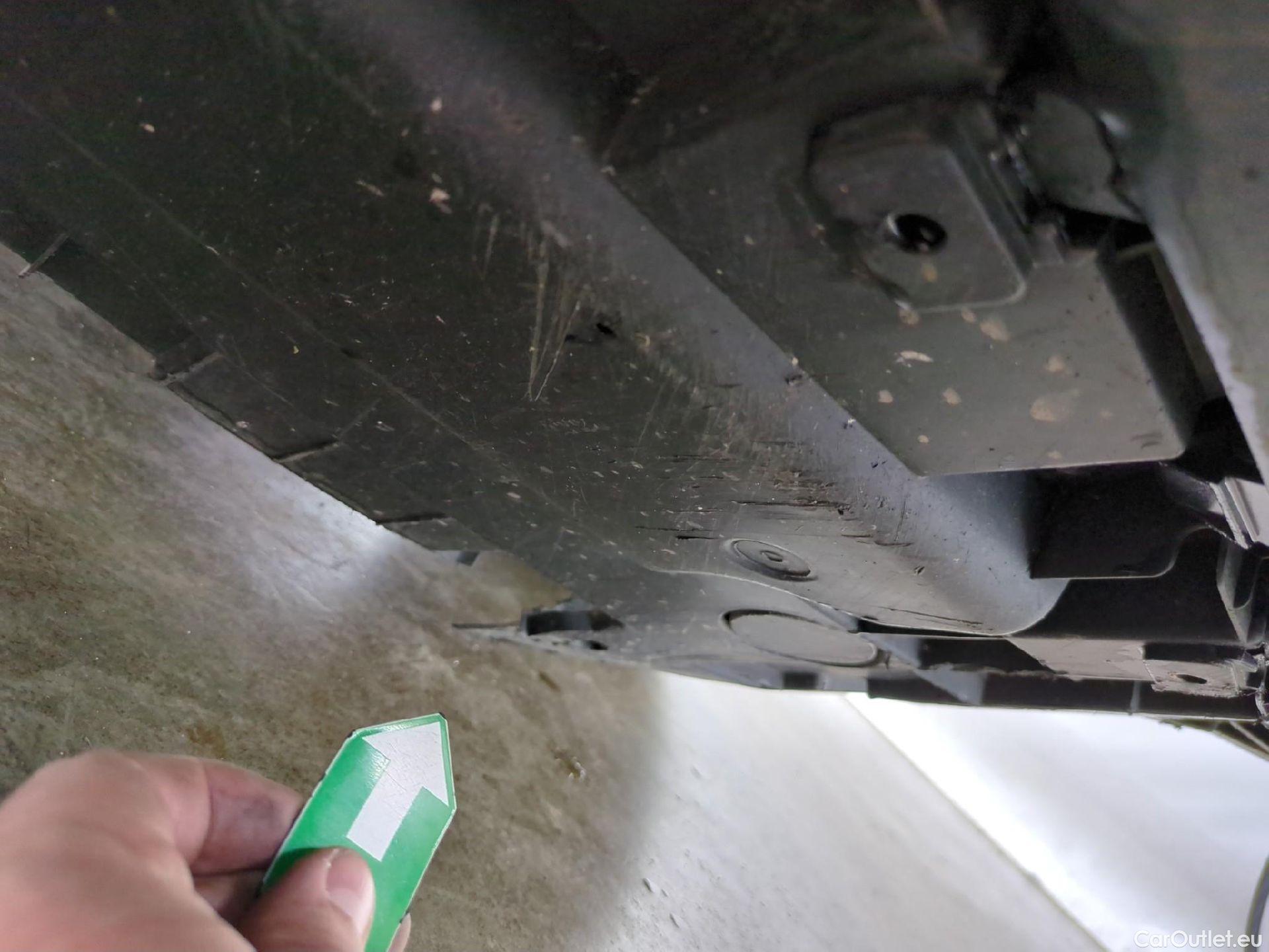  Renault  Trafic RENAULT  / 2019 / 4P / Fourgon tole FG GCF L1H1 1200 dCi 120 #48