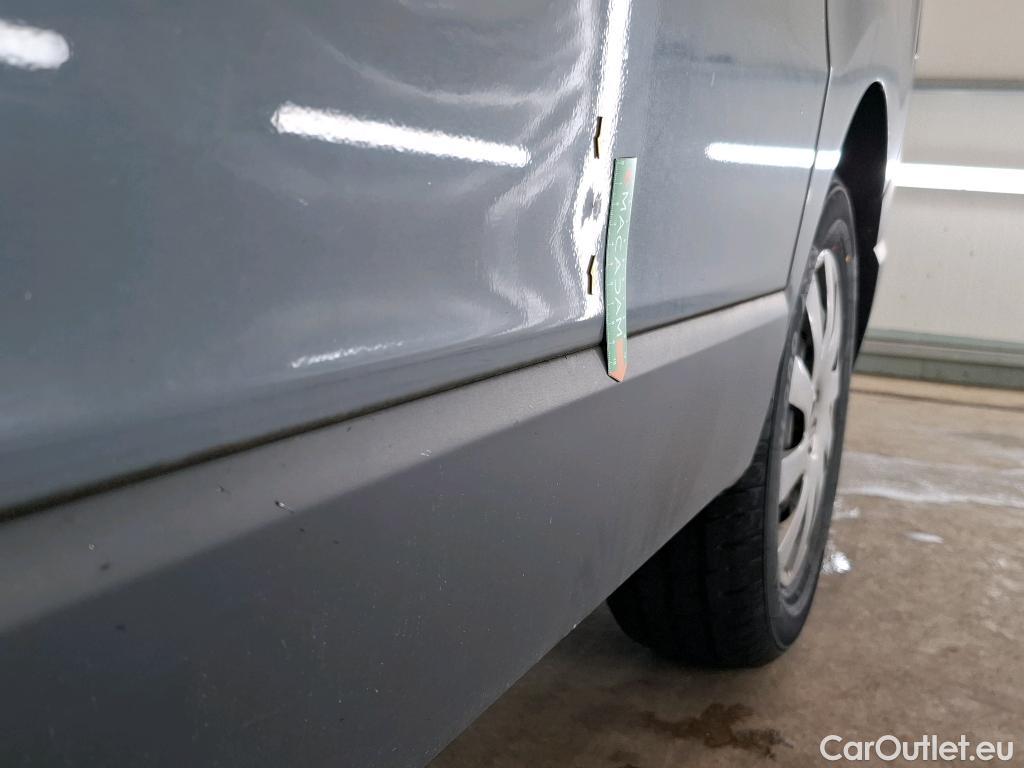  Renault  Trafic RENAULT  / 2019 / 4P / Fourgon tole NV FG GCF L1H1 1200 Energy dCi 145 #21