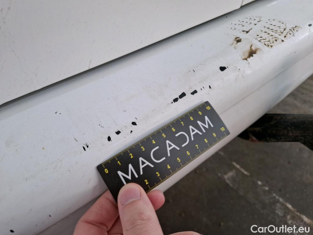  Volkswagen  Transporter VOLKSWAGEN  / 2019 / 4P / Fourgon tôlé 2.0 TDi 150 L1H1 Business Line Plus #4