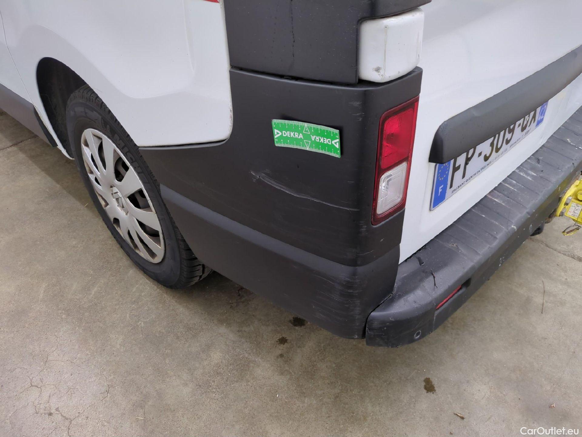  Renault  Trafic RENAULT  / 2019 / 4P / Fourgon tole FG GCF L1H1 1200 dCi 120 #60