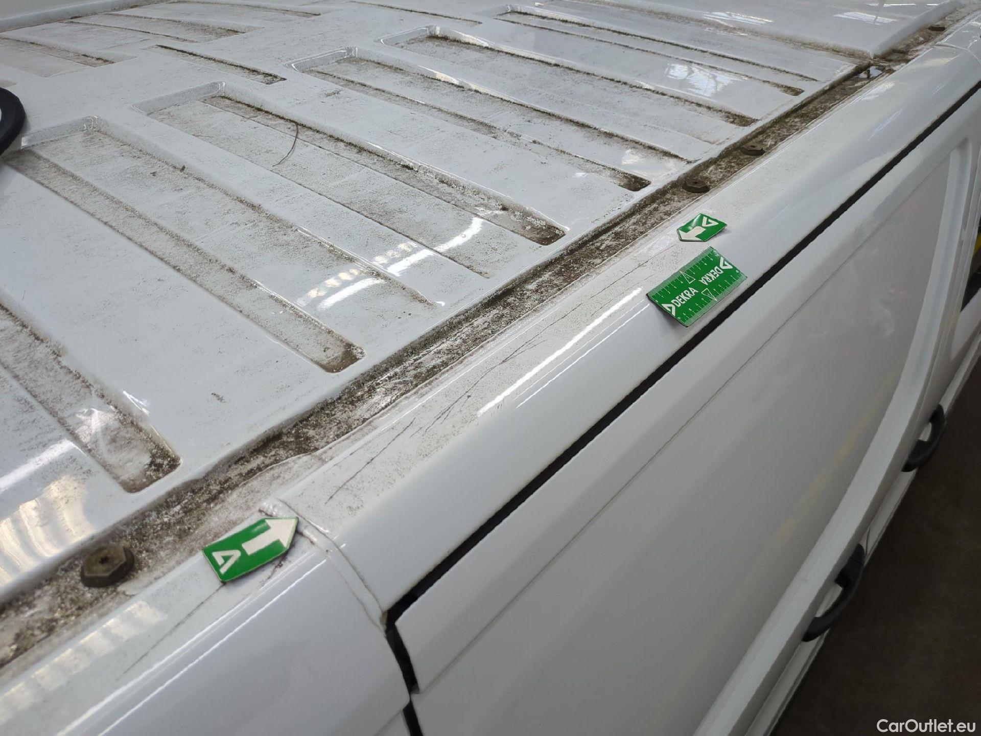  Renault  Trafic RENAULT  / 2019 / 4P / Fourgon tole FG GCF L1H1 1200 dCi 120 #87