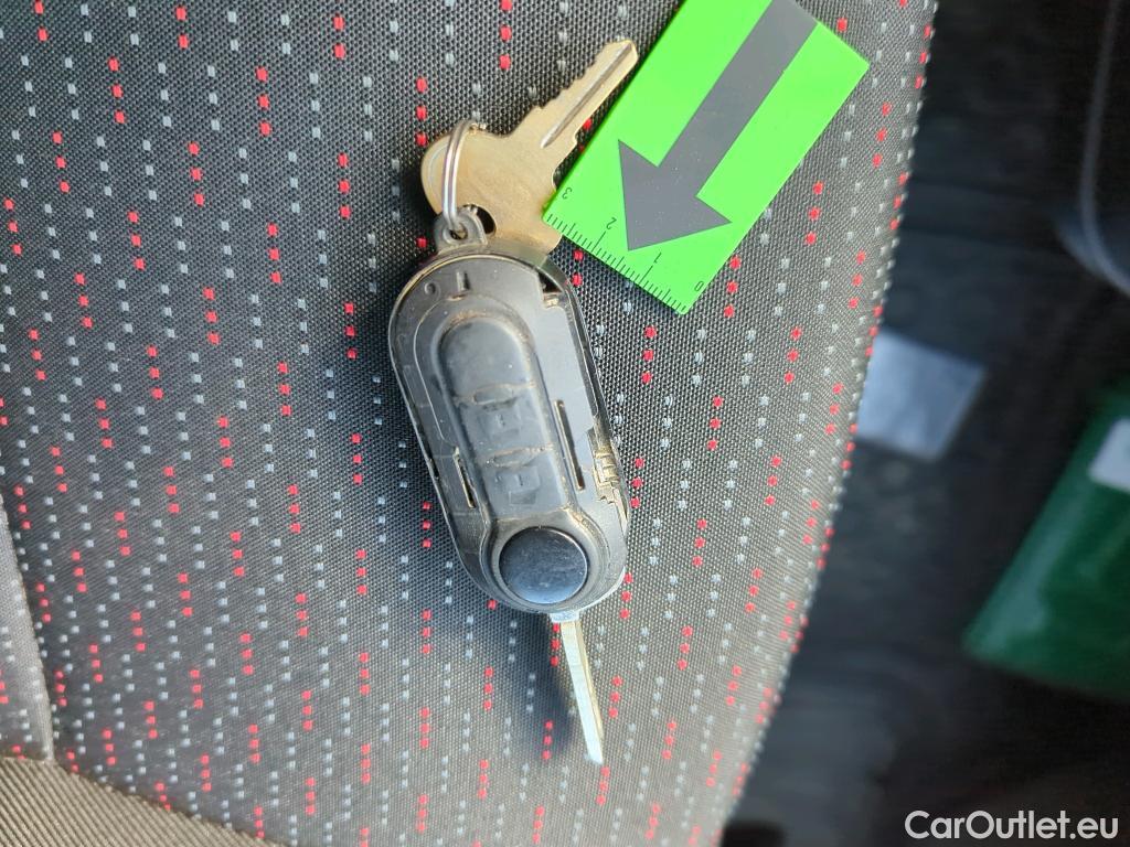  Citroen  C1 2.2 BlueHDi 140 35+ L4 #12