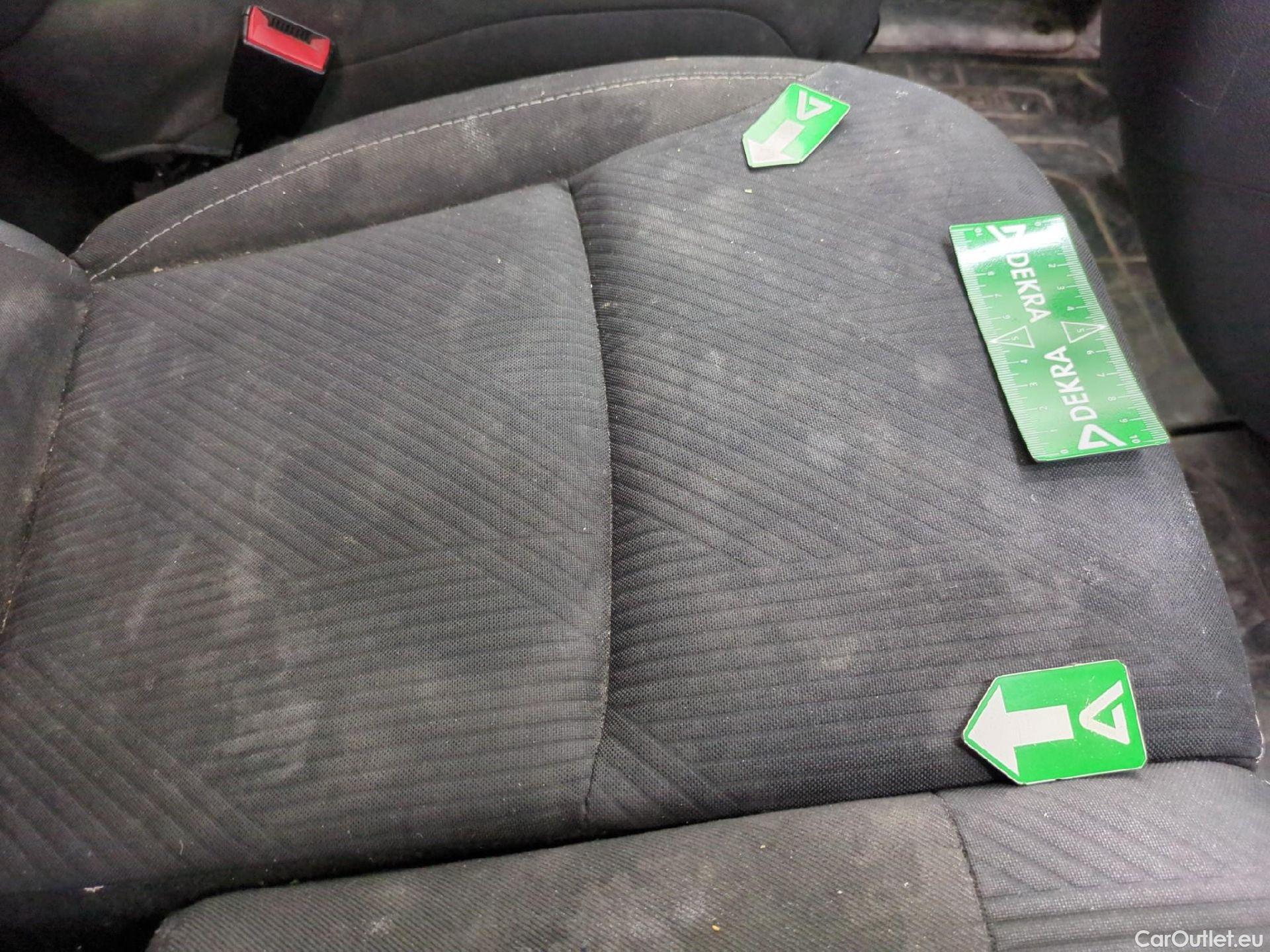  Renault  Trafic RENAULT  / 2019 / 4P / Fourgon tole FG GCF L1H1 1200 dCi 120 #12