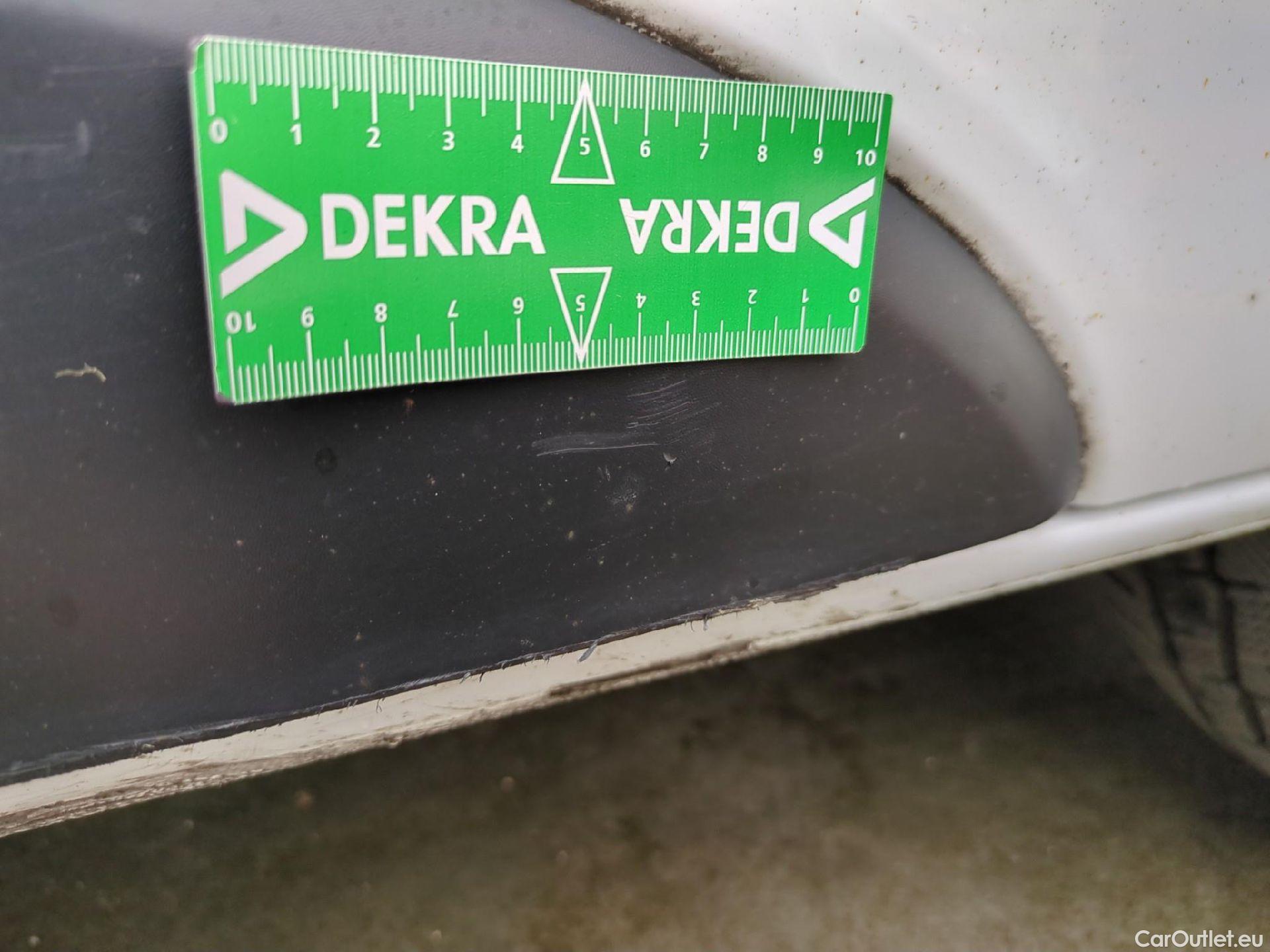  Renault  Trafic RENAULT  / 2019 / 4P / Fourgon tole FG GCF L1H1 1200 dCi 120 #36