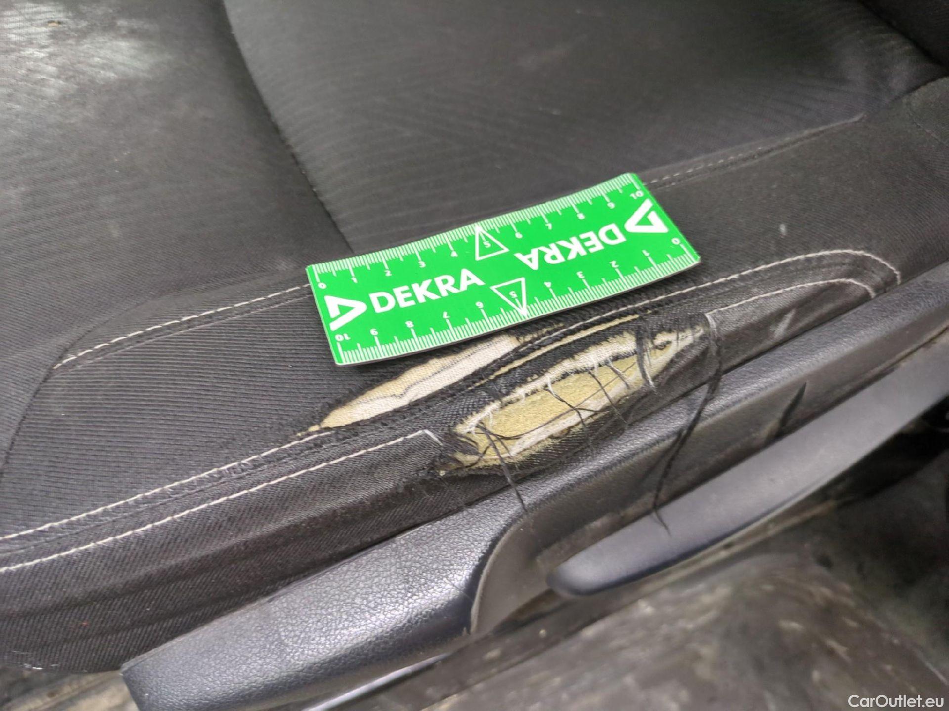  Renault  Trafic RENAULT  / 2019 / 4P / Fourgon tole FG GCF L1H1 1200 dCi 120 #6