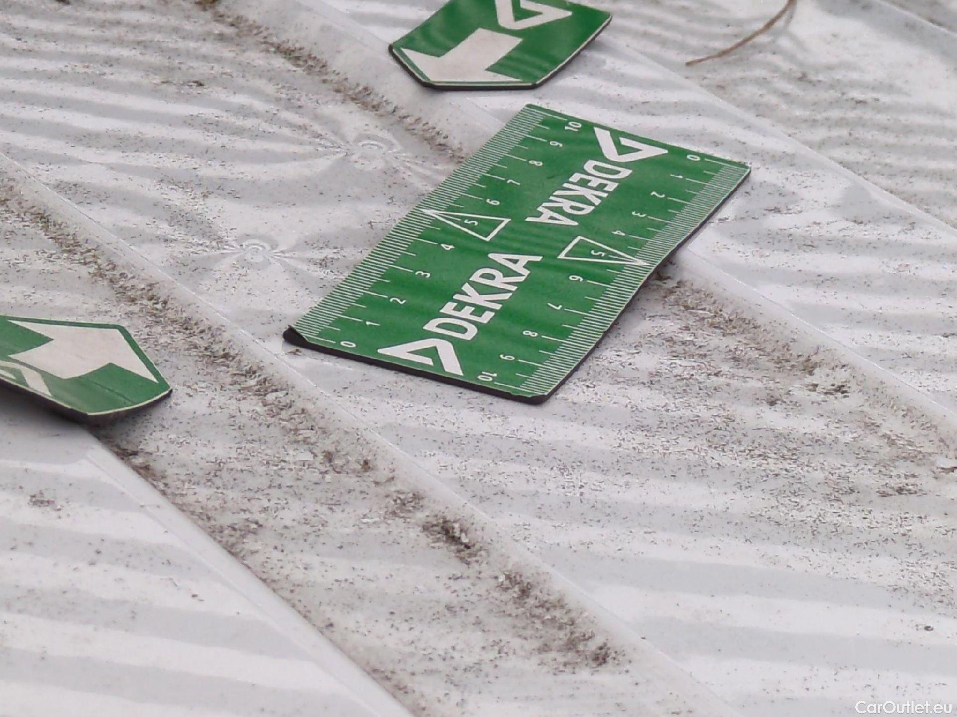  Renault  Trafic RENAULT  / 2019 / 4P / Fourgon tole FG GCF L1H1 1200 dCi 120 #93