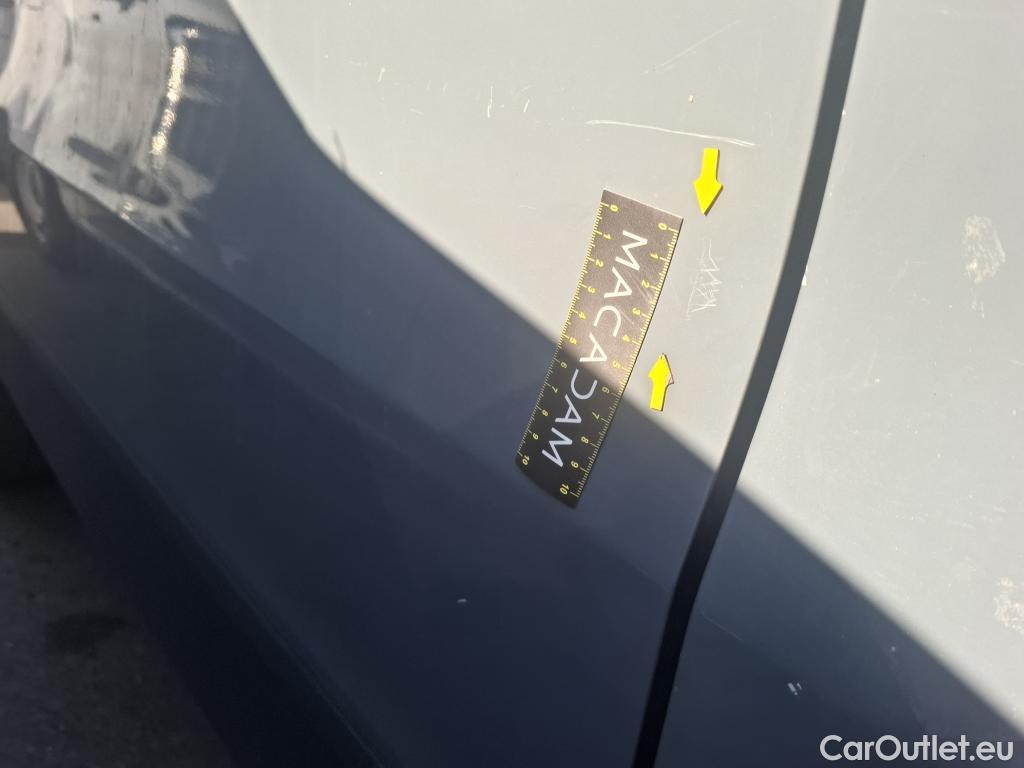  Renault  Trafic RENAULT  / 2019 / 4P / Fourgon tole NV FG GCF L1H1 1200 Energy dCi 145 #13