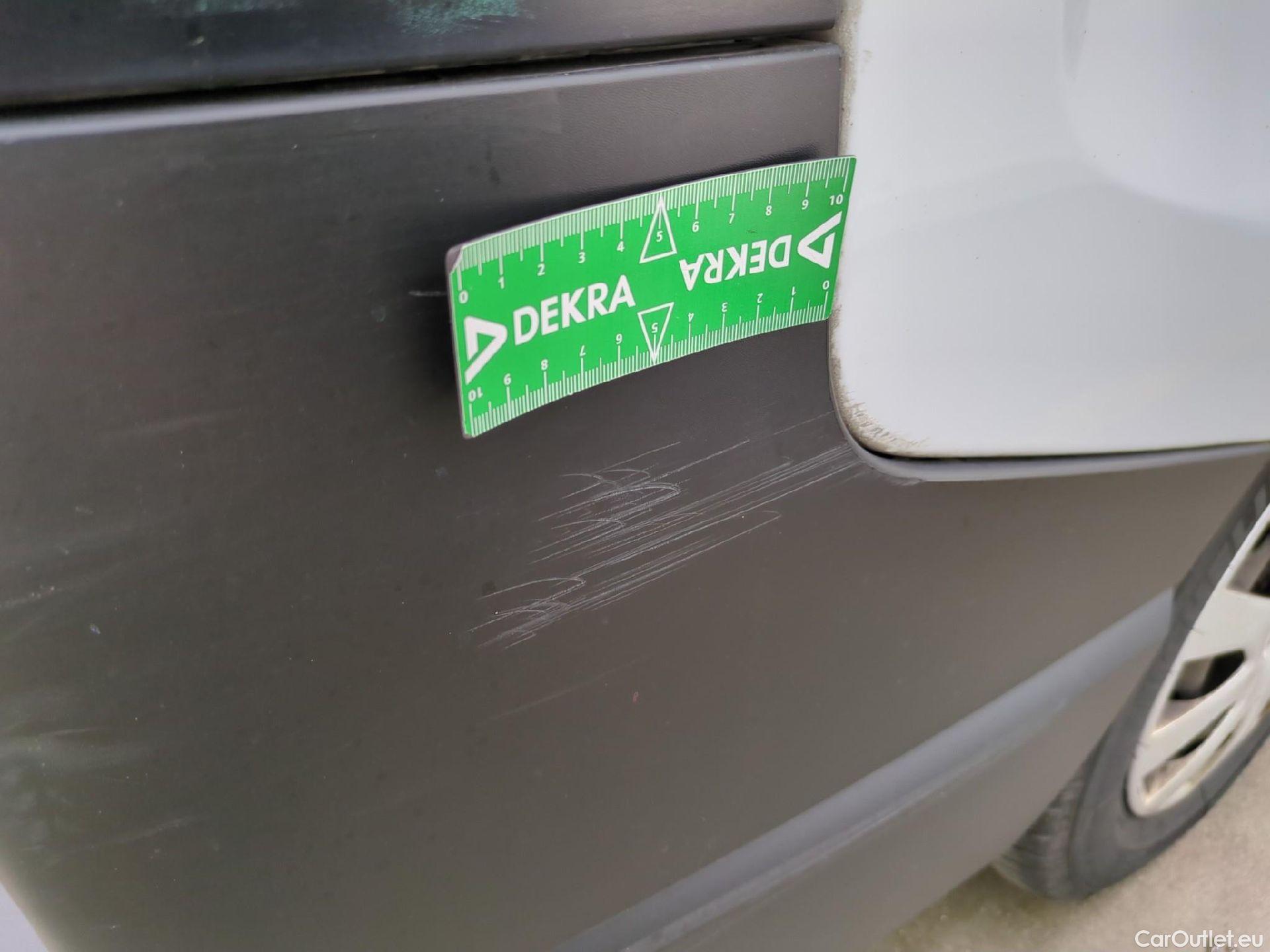  Renault  Trafic RENAULT  / 2019 / 4P / Fourgon tole FG GCF L1H1 1200 dCi 120 #78