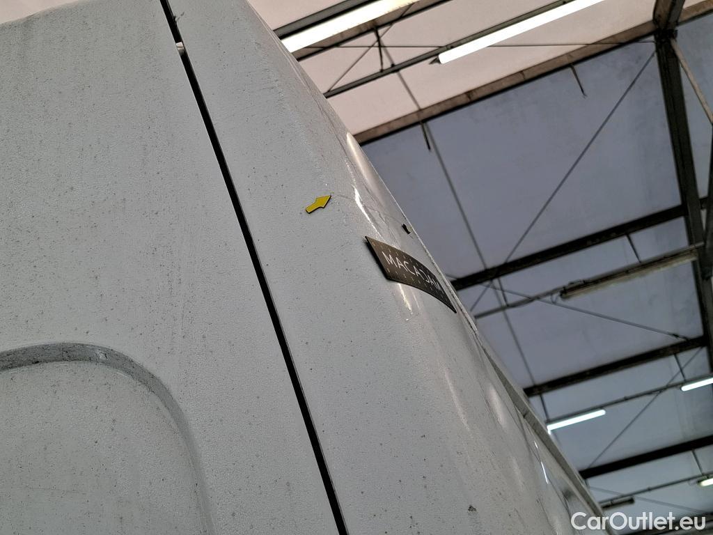  Renault  Master RENAULT  VU 4p Fourgon FG GCf Trac F3500 L2H2 Energy dCi 145 E6 #28