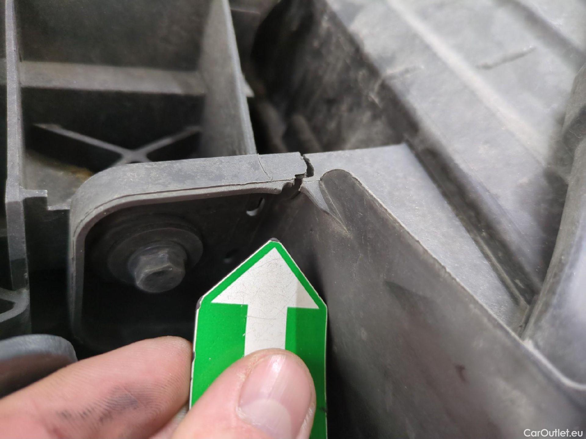  Renault  Trafic RENAULT  / 2019 / 4P / Fourgon tole FG GCF L1H1 1200 dCi 120 #46