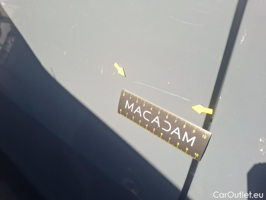  Renault  Trafic RENAULT  / 2019 / 4P / Fourgon tole NV FG GCF L1H1 1200 Energy dCi 145 #14