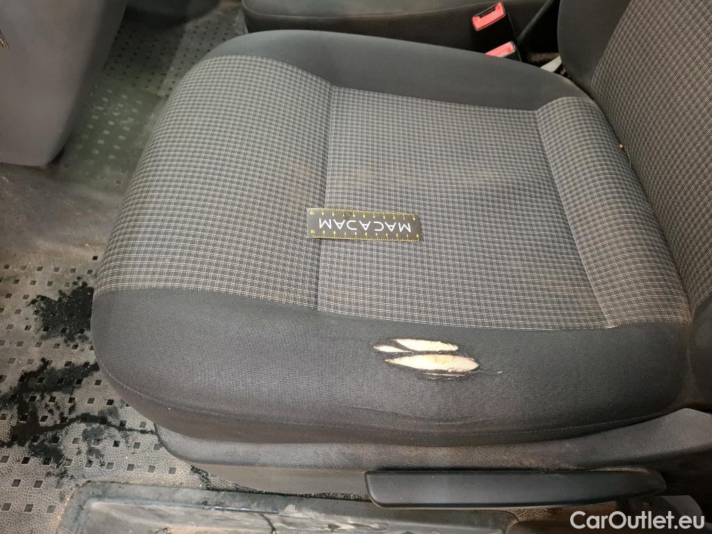  Volkswagen  Transporter VOLKSWAGEN  / 2019 / 4P / Fourgon tôlé 2.0 TDi 150 DSG7 L2H1 Business Line #27