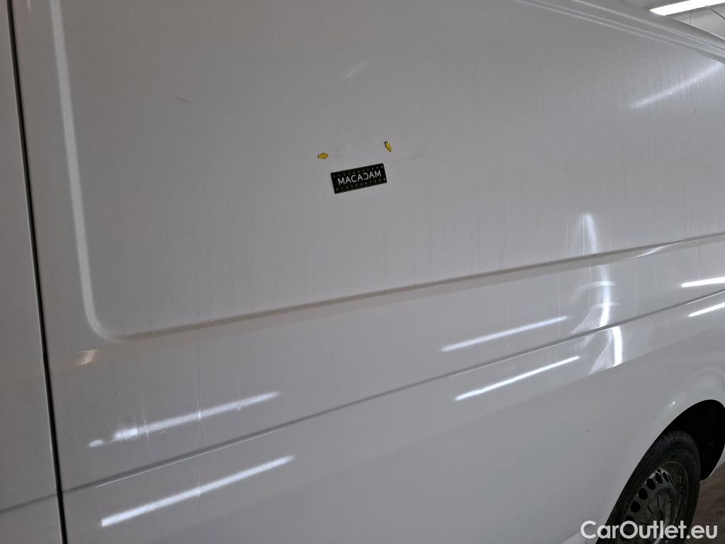  Volkswagen  Transporter VOLKSWAGEN  / 2019 / 4P / Fourgon tôlé 2.0 TDi 150 L1H1 Business Line Plus #1