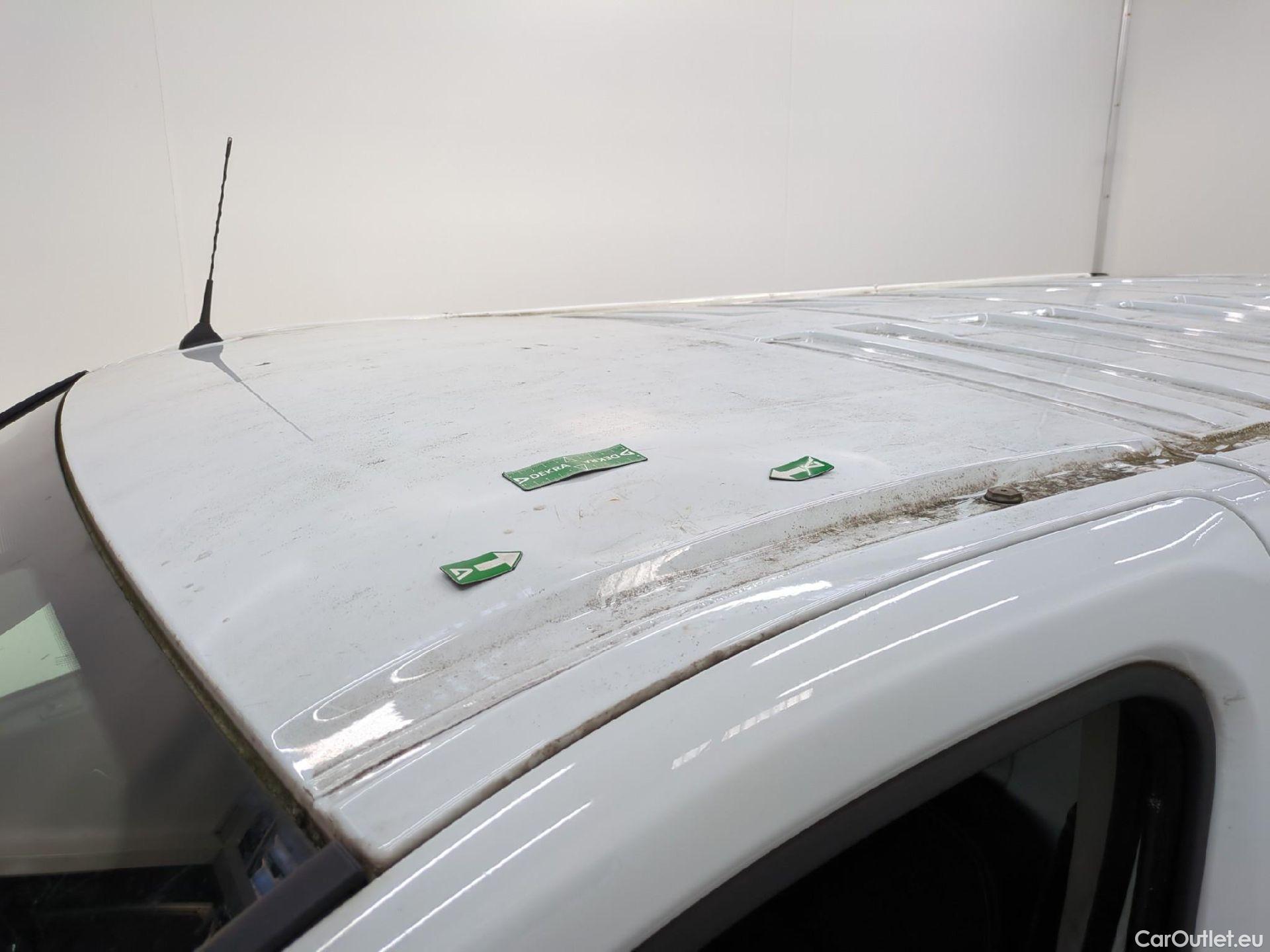  Renault  Trafic RENAULT  / 2019 / 4P / Fourgon tole FG GCF L1H1 1200 dCi 120 #84